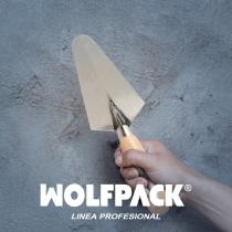 Paleta Wolfpack Plus Mango Madera 348 200 mm.