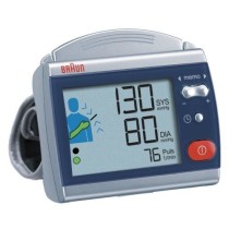 Braun BP-3560 – Monitor de Presión Arterial Digital con Brazalete EasyClick y Memoria de 100 Mediciones